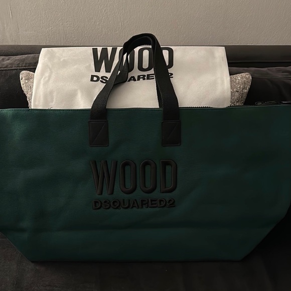 Sealed/NWT DSQUARED2 WOOD Weekend Holdall Sport Overnight Travel Bag - Picture 2 of 5